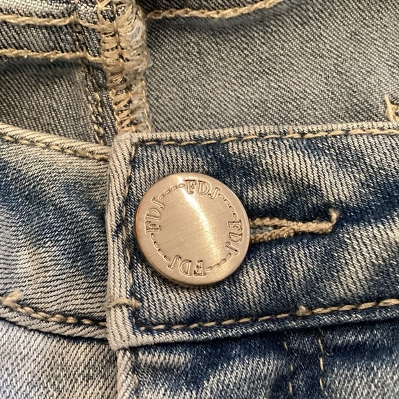 FDJ French Dressing embroidered pearl crystal embellished Olivia jeans size 14 - Picture 15 of 15